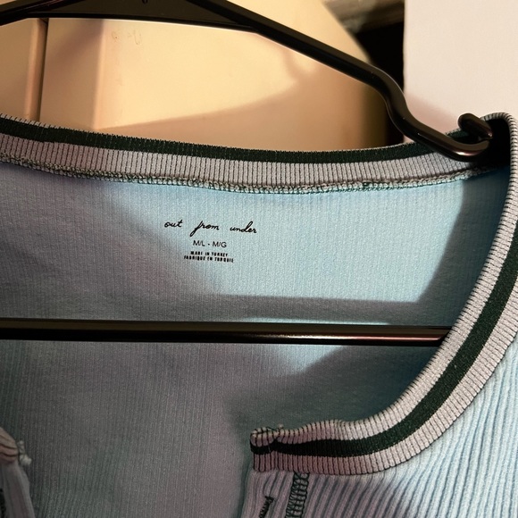 Cute crop top - Picture 2 of 2